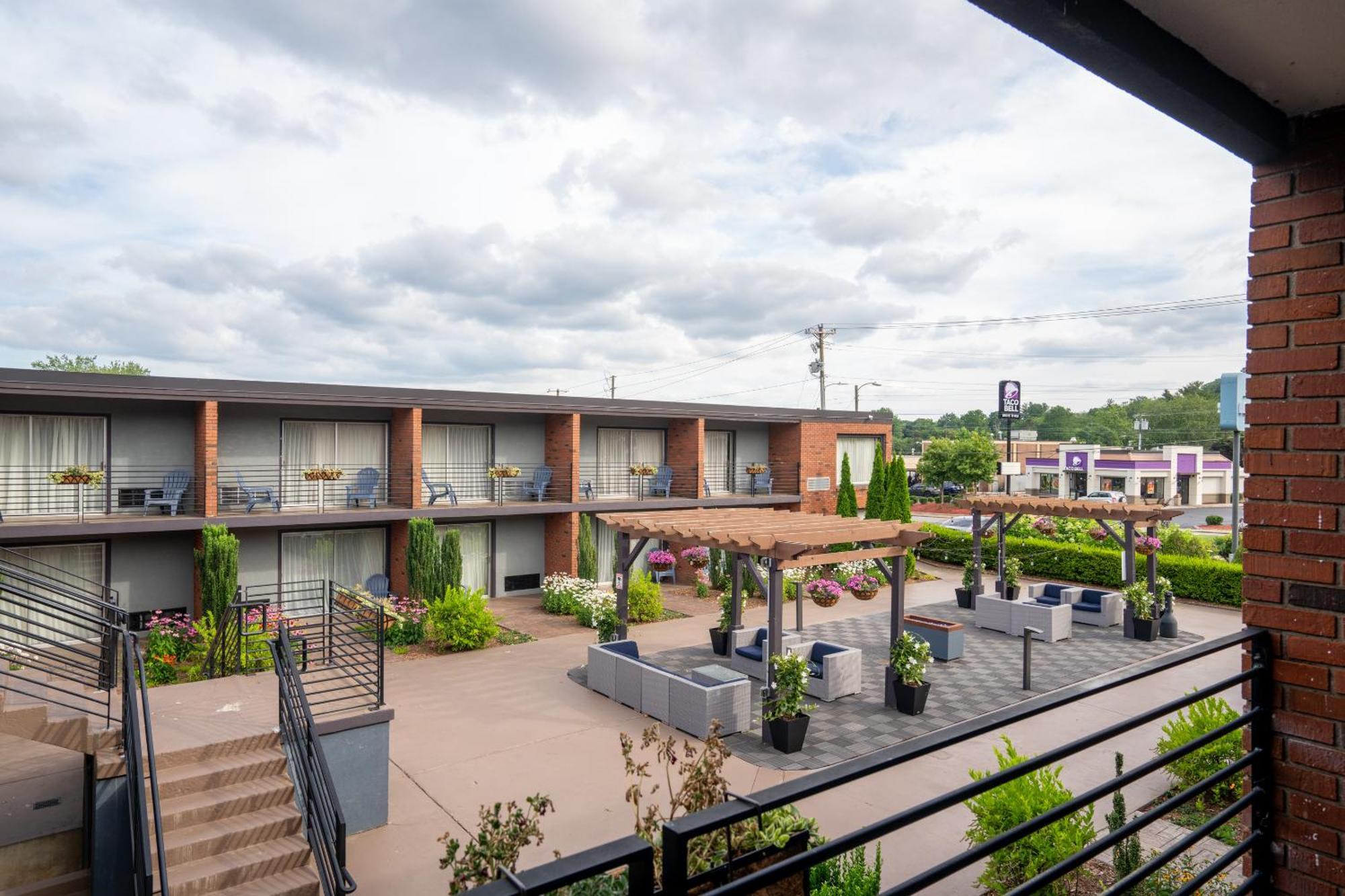The Beaucatcher, A Boutique Motel Asheville Exterior photo
