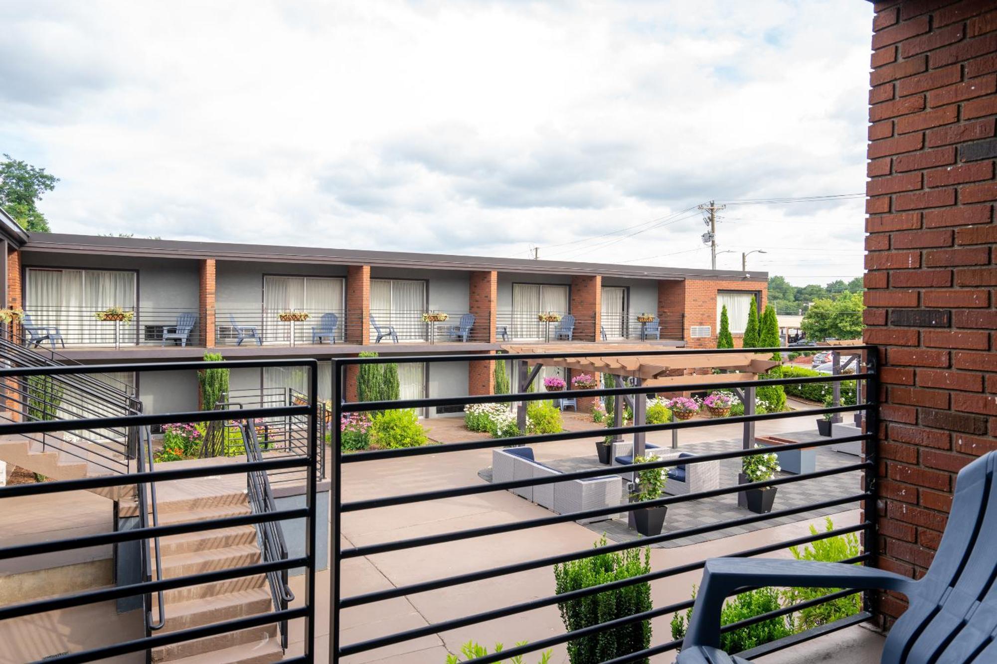 The Beaucatcher, A Boutique Motel Asheville Exterior photo